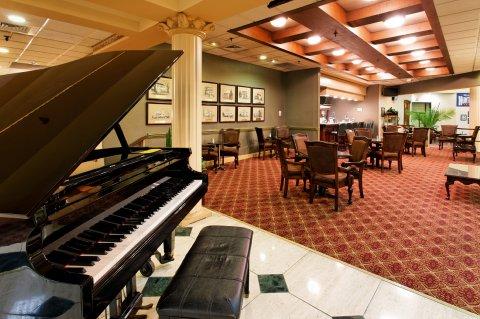 Holiday Inn Huntsville Downtown Екстер'єр фото